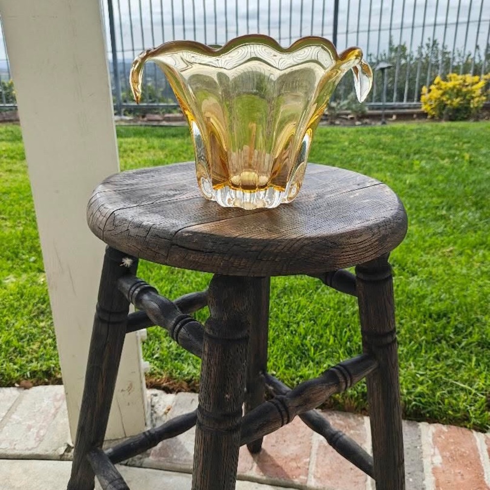 Elegant Gold Glass Bowl